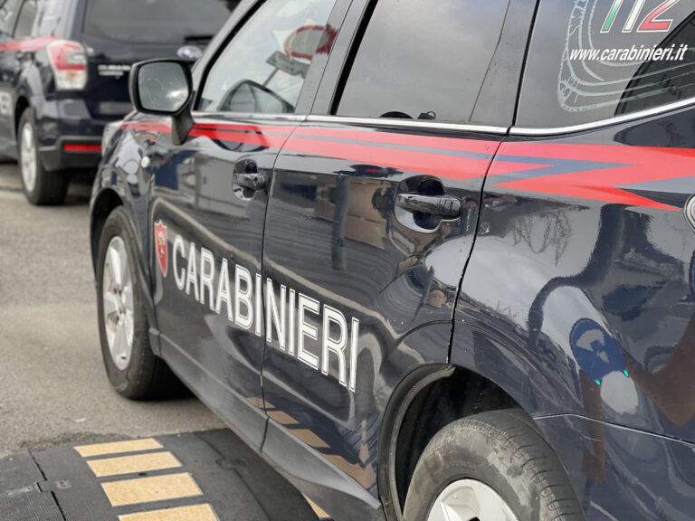 Droga tra Perugia e Citerna: tre arresti e oltre 4.400 euro sequestrati